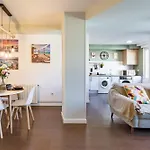 Calma, Luz Y Diseno En El Centro De Appartement *