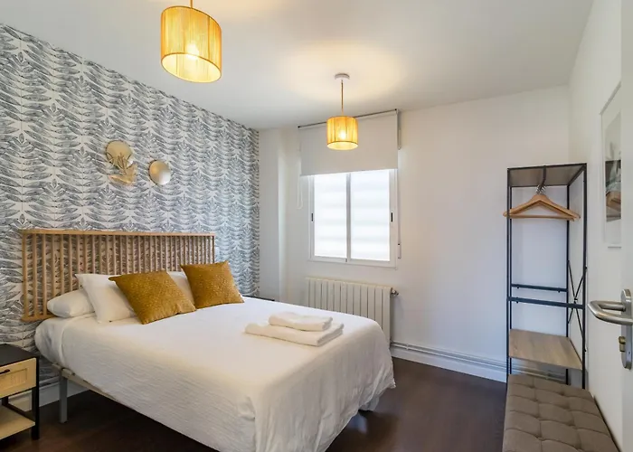 Calma, Luz Y Diseno En El Centro De